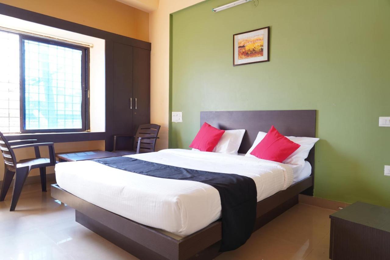 Oyo Chinthu Comforts Tumkur Exterior photo